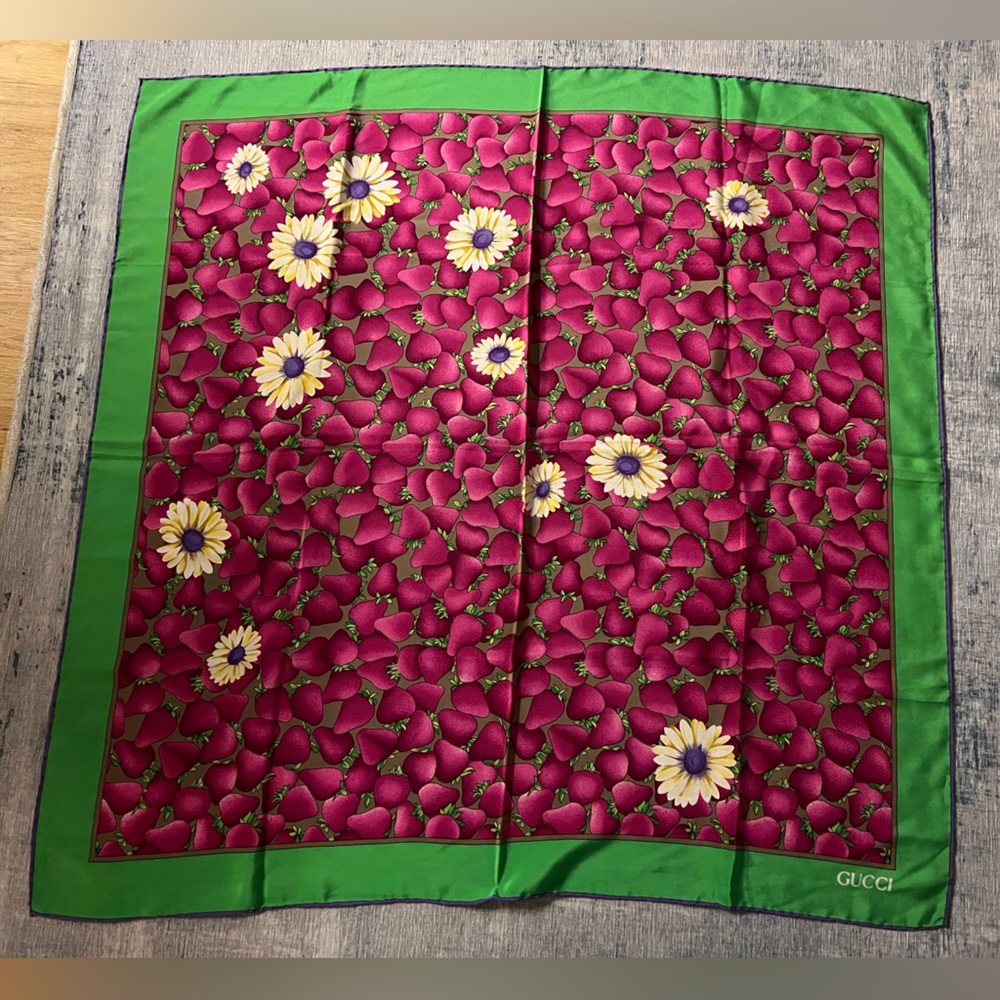 Vintage Gucci silk scarf